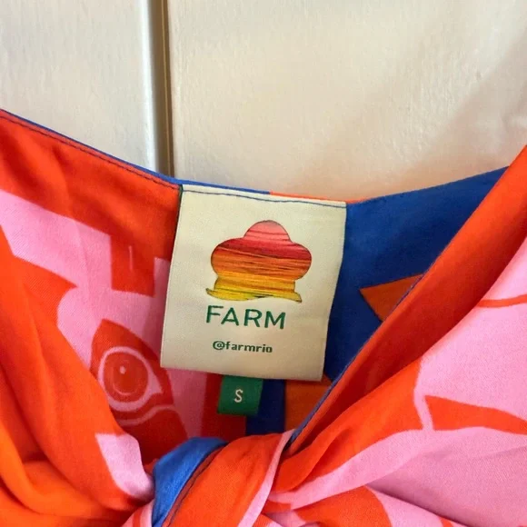 Farm Rio Toucan Rainbow Tie Crop Top - Picture 4 of 4